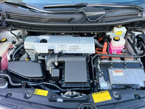 Used 2010 Toyota Prius One FWD image 38