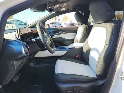 New 2026 Chevrolet Equinox EV LT image 5