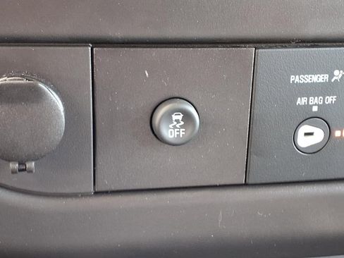 New 2025 Chevrolet Express 2500 Work Van w/ Driver Convenience Package image 12