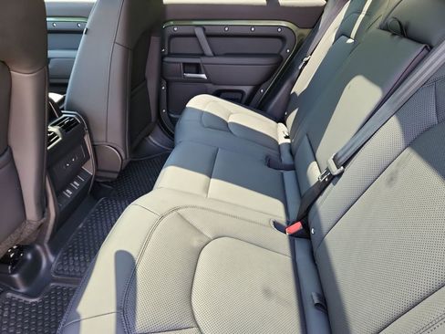 New 2026 Land Rover Defender 110 S AWD/4WD image 4