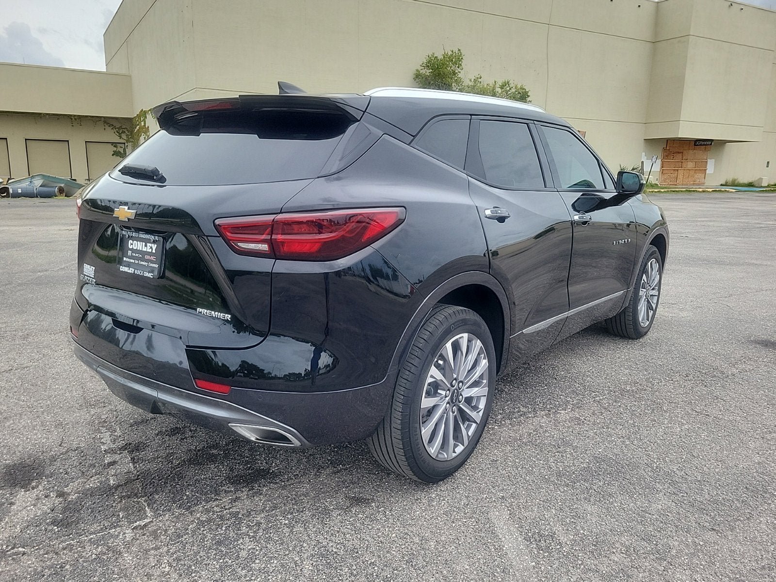 Used 2024 Chevrolet Blazer Premier FWD image 6