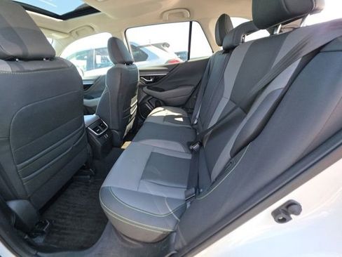 Used 2025 Subaru Outback Onyx Edition AWD/4WD image 9