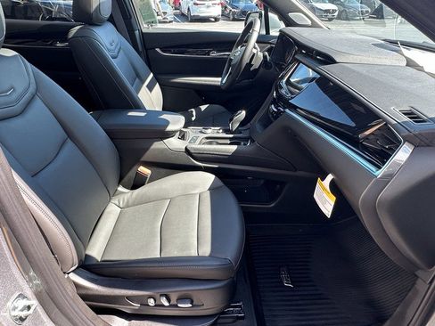 New 2025 Cadillac XT6 Premium Luxury w/ Technology Package image 16