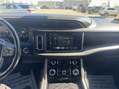 Used 2023 GMC Yukon Denali w/ Denali Reserve Package AWD/4WD image 16