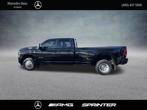 Used 2026 RAM 3500 Laramie AWD/4WD image 3
