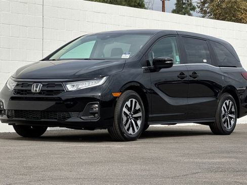 New 2026 Honda Odyssey EX-L image 8