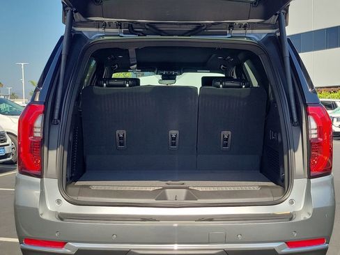 New 2026 GMC Yukon Denali w/ Denali Reserve Package AWD/4WD image 6