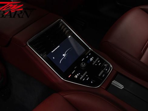 Used 2020 Porsche Panamera GTS image 48
