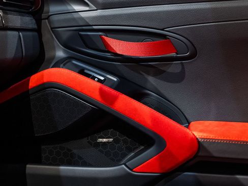 Used 2018 Porsche 911 GT2 RS RWD image 46