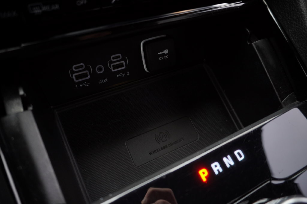 Used 2023 Jeep Grand Cherokee Altitude AWD/4WD image 19