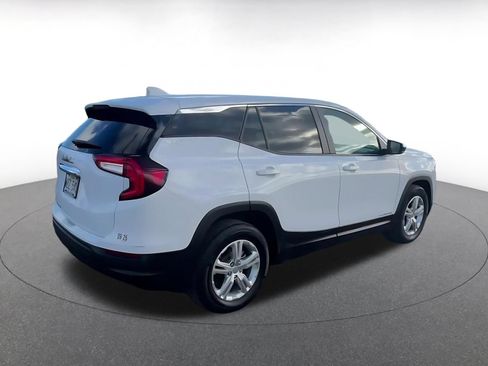 Used 2024 GMC Terrain SLE FWD image 15