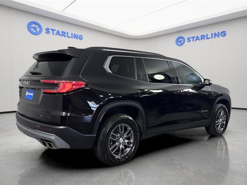 Used 2025 GMC Acadia Elevation image 9