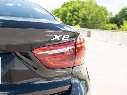 Used 2017 BMW X6 xDrive50i w/ Dynamic Handling Package AWD/4WD image 51