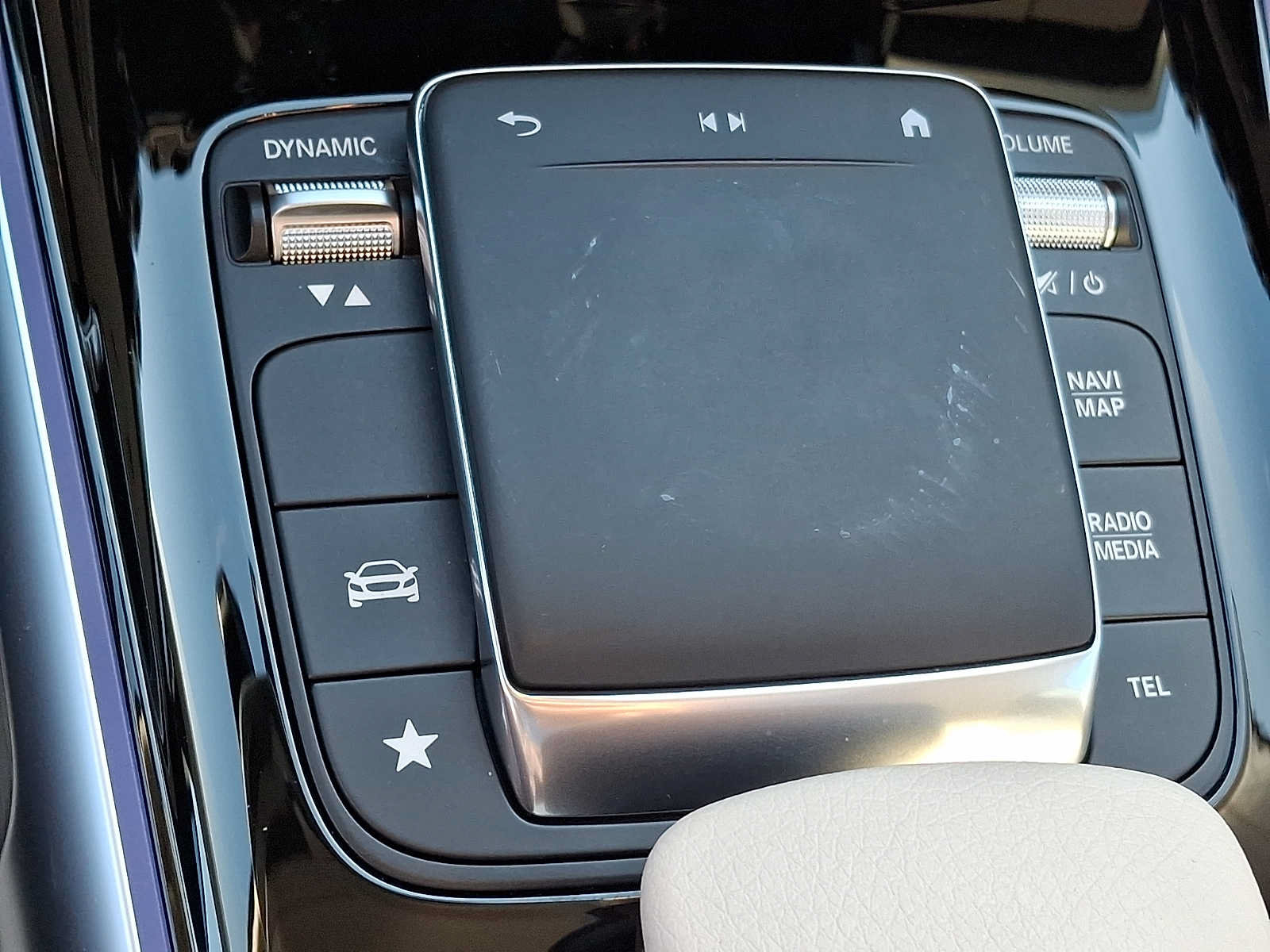 Certified 2023 Mercedes-Benz GLB 250 4MATIC image 21