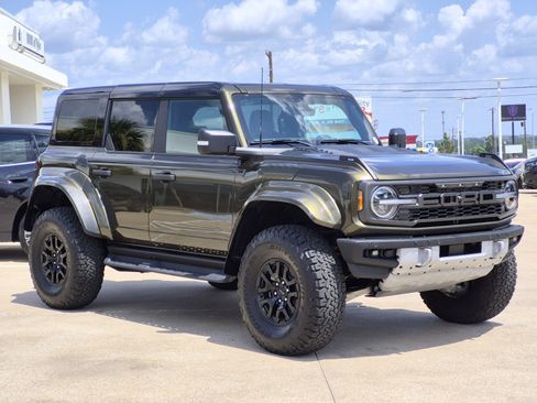 Used 2025 Ford Bronco Raptor AWD/4WD image 3