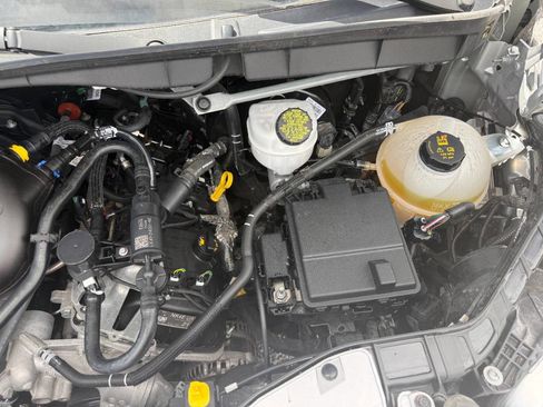 Used 2022 Ford Transit 350 XLT RWD image 12