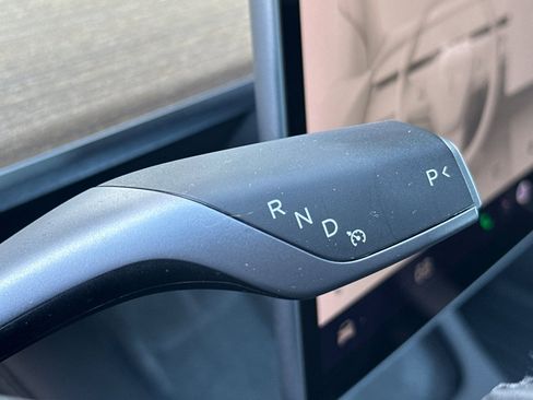 Used 2022 Tesla Model 3 Long Range image 24