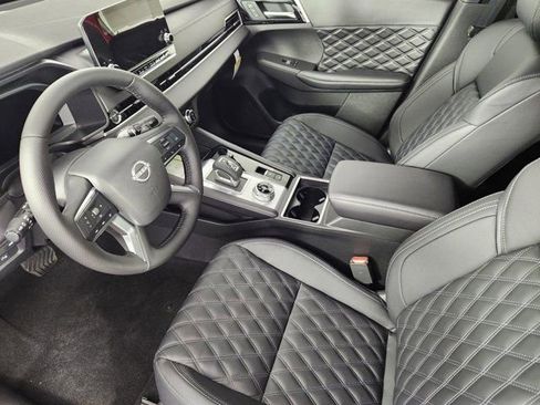 New 2026 Nissan Rogue Platinum AWD/4WD image 10