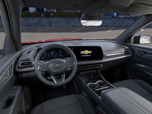 New 2026 Chevrolet Traverse LT FWD image 15