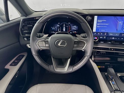 Certified 2025 Lexus RX 350 Premium Plus image 23