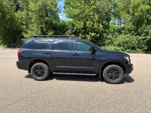 Used 2022 Toyota Sequoia TRD Pro AWD/4WD image 15