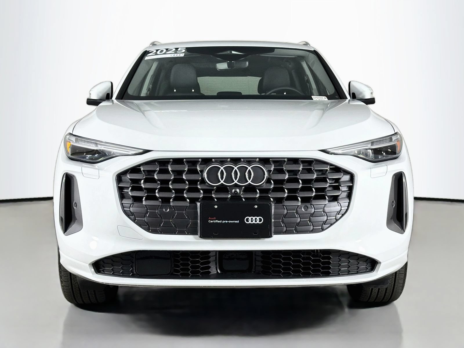 Certified 2025 Audi Q5 Premium w/ Premium Plus AWD/4WD image 2