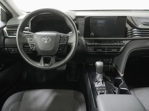Used 2025 Toyota Camry LE AWD/4WD image 20