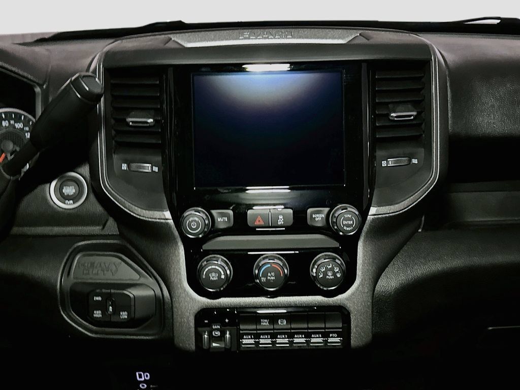 New 2026 RAM 5500 Tradesman w/ Chrome Appearance Group AWD/4WD image 9