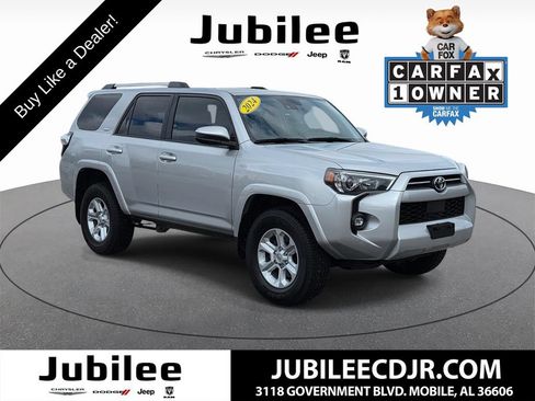 Used 2024 Toyota 4Runner SR5 AWD/4WD image 1