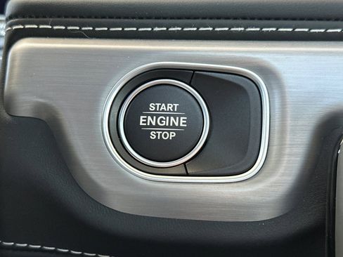 Used 2024 Mercedes-Benz G 550 image 23