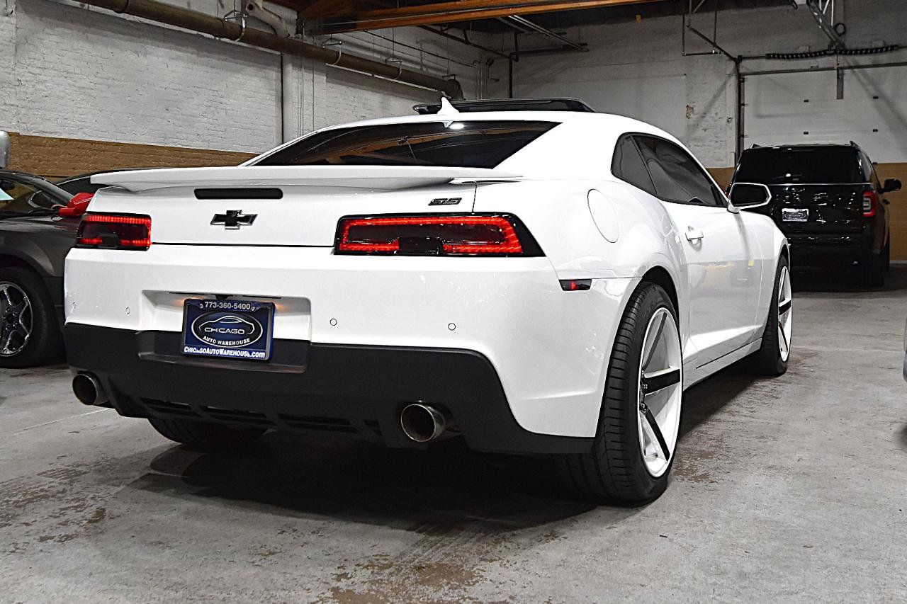 Used 2014 Chevrolet Camaro SS w/ RS Package RWD image 5