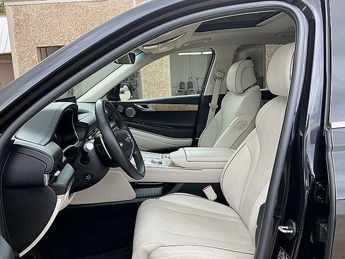 Used 2021 Genesis GV80 3.5T w/ Advanced Package 06 AWD/4WD image 18