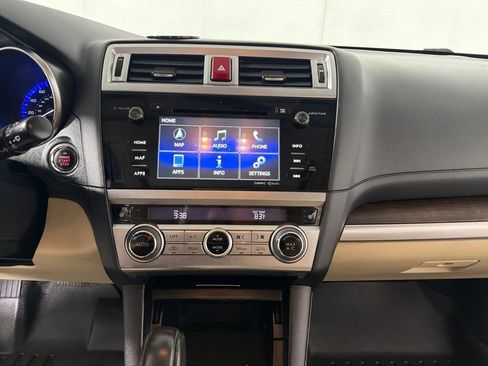 Used 2017 Subaru Outback 3.6R Limited AWD/4WD image 15