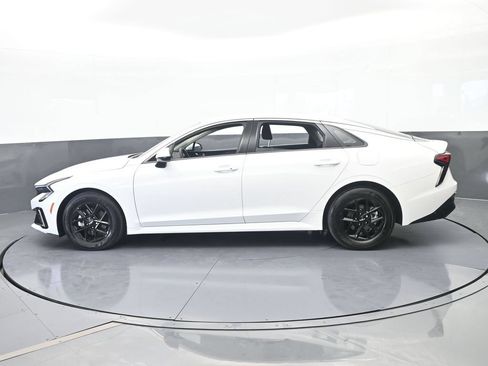 Used 2025 Kia K5 LXS FWD image 3