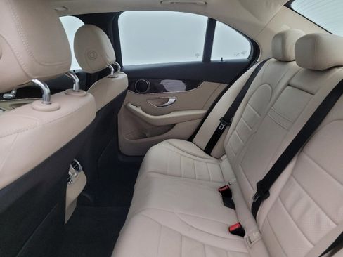 Used 2018 Mercedes-Benz C 300 4MATIC Sedan image 18