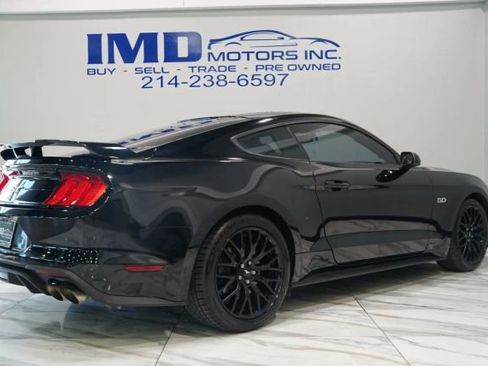 Used 2018 Ford Mustang GT w/ GT Performance Package RWD image 13