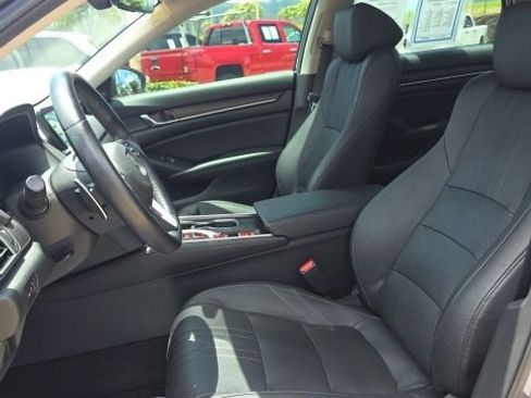 Used 2019 Honda Accord EX-L image 6