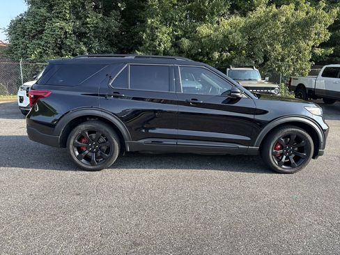 Used 2022 Ford Explorer ST w/ Equipment Group 401A AWD/4WD image 8