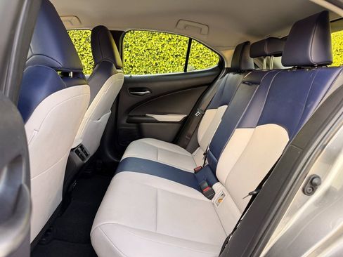 Certified 2021 Lexus UX 250h image 12