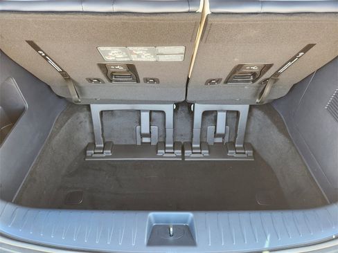 New 2026 Kia Carnival EX image 22