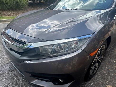 Used 2017 Honda Civic EX-T image 17