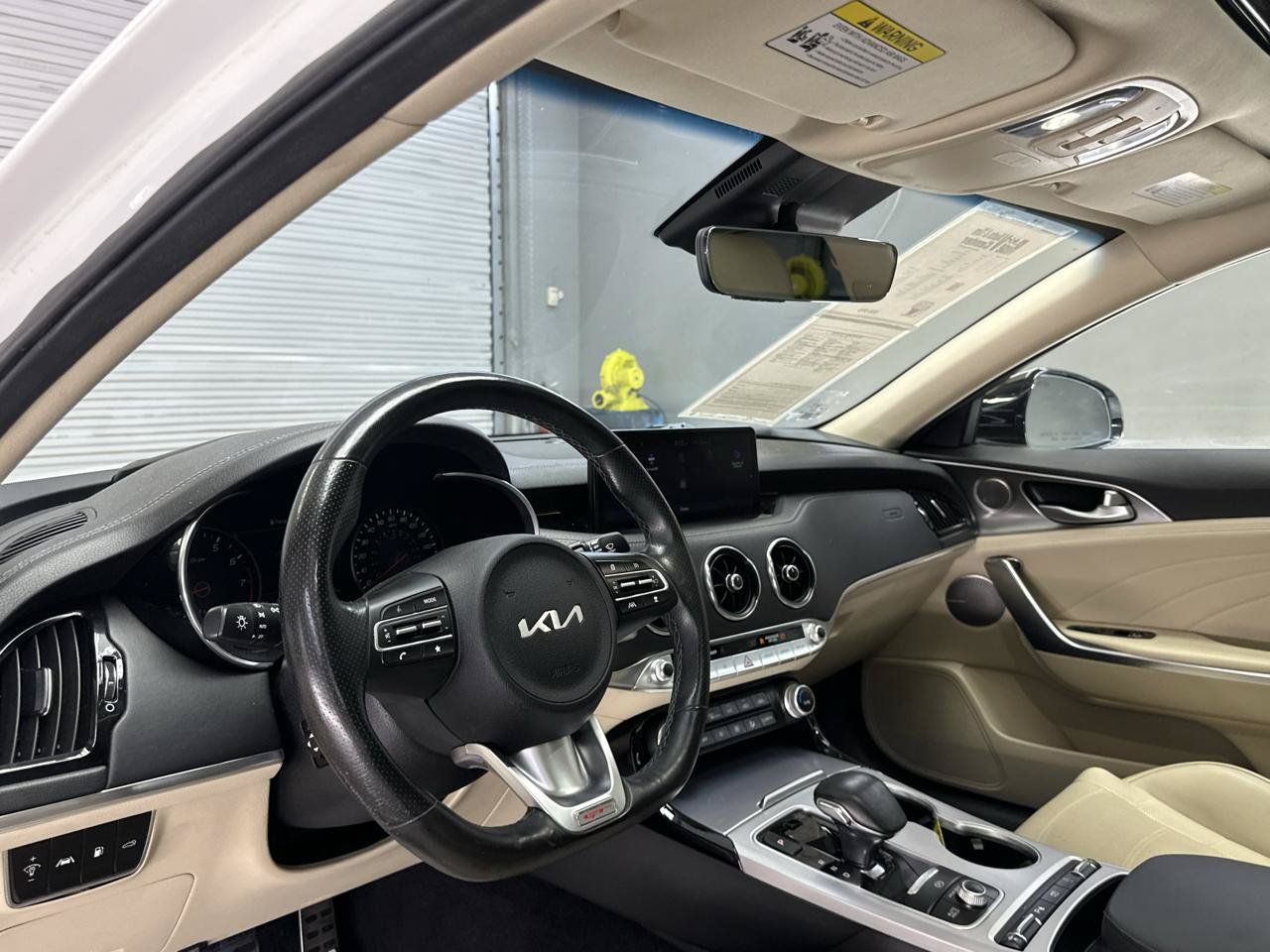 Used 2022 Kia Stinger GT2 RWD image 28