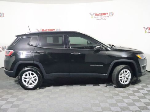 Used 2017 Jeep Compass Sport AWD/4WD image 3