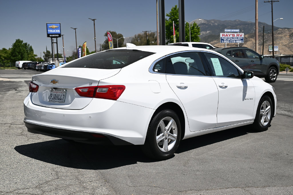 Used 2024 Chevrolet Malibu LT FWD image 4