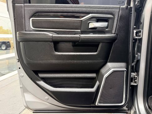 Used 2019 RAM 3500 Laramie AWD/4WD image 35