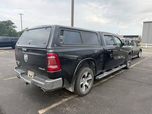 Used 2019 RAM 1500 Laramie AWD/4WD image 9