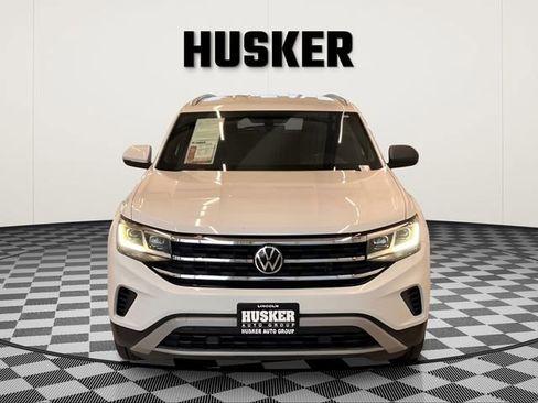 Used 2022 Volkswagen Atlas Cross Sport SE AWD/4WD image 3