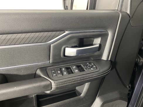 Used 2025 RAM 2500 Big Horn AWD/4WD image 14