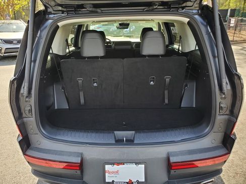 Used 2025 Hyundai Santa Fe SEL FWD image 13