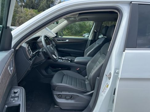 New 2026 Volkswagen Atlas SEL image 15